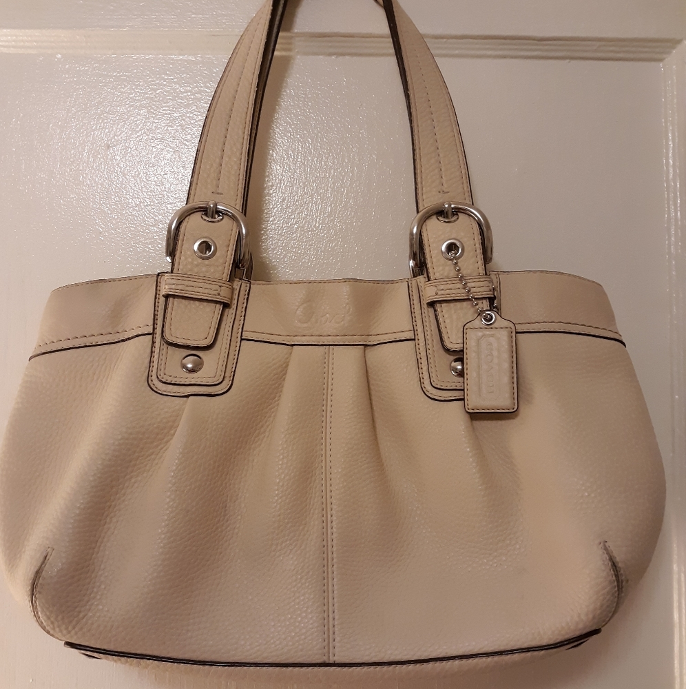 Coach Handbag - Picture 3 of 14